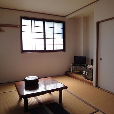 Hakuba Glad Inn Ebisuya Exterior photo