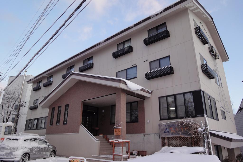 Hakuba Glad Inn Ebisuya Exterior photo