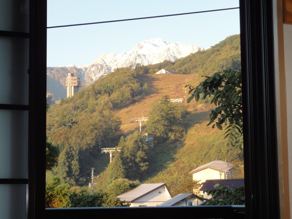 Hakuba Glad Inn Ebisuya Exterior photo