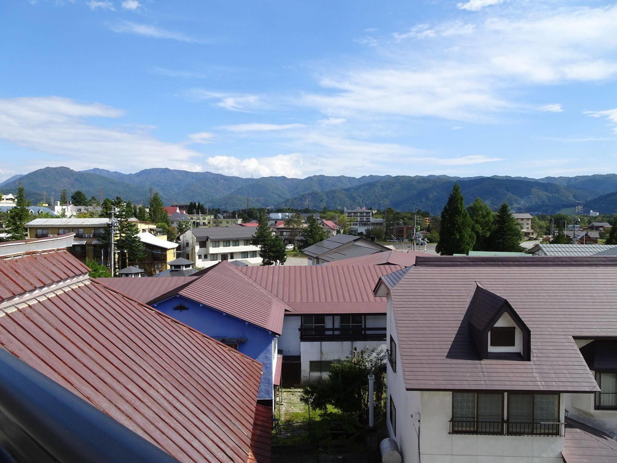 Hakuba Glad Inn Ebisuya Exterior photo